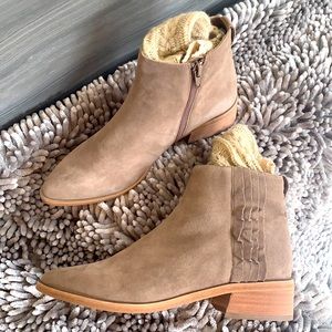 Vaneli (Fazar) - Suede Booties w/ Ruffle, Size 7.5 - LIKE NEW!